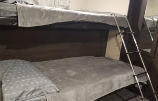 2018 Forest River RV Salem 31KQBTS