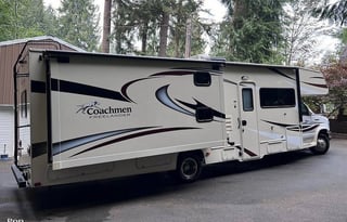 2016 Coachmen RV Freelander 32BH Ford 450