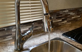 Very Clean! 2017 THOR Four Winds 24 ft. Good Size.