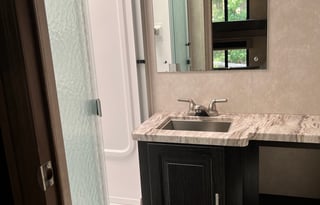 Harvey the RV - King bed & bunks, 2 A/Cs, Sleeps 8