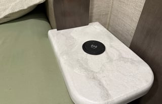 Bon-Bon - The Luxury Getaway RV