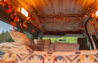 Autumn Breeze Voyager - Cozy Cedar Camper