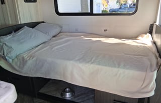 Easy to Drive with Modern Comforts