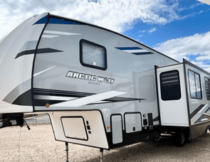 Forest River RV Cherokee Arctic Wolf 321BH