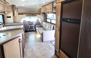 2018 Chateau 31E Bunkhouse 5 TV's