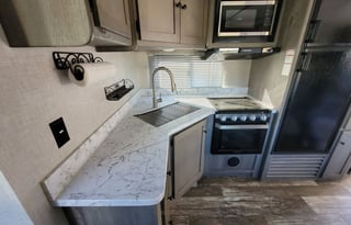 Ward's Cozy RV Rental