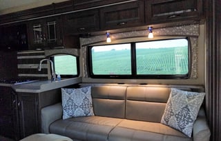 2019 Thor Motor Coach Chateau 31Y