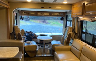 2017 Thor Motor Coach Hurricane 34J