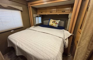 2017 Thor Motor Coach Freedom Elite 24FE "BELLA"