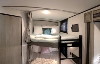 Say hello to "Joy"! Our 21 Keystone SPGDL 282BH