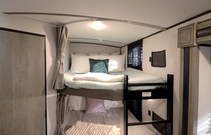 Experience "Joy" with our 2021 Keystone Springdale 282BH
We are excited to work with you! Reach us at http://StoneMountainRVs(dot)com