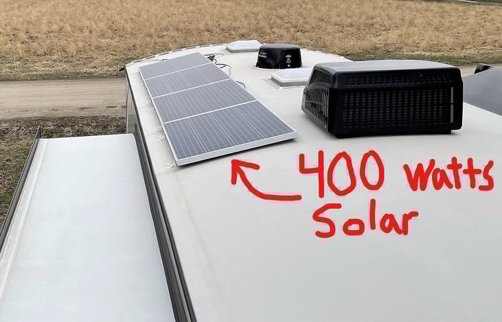 Solar power to keep the battery topped off even when not plugged in!