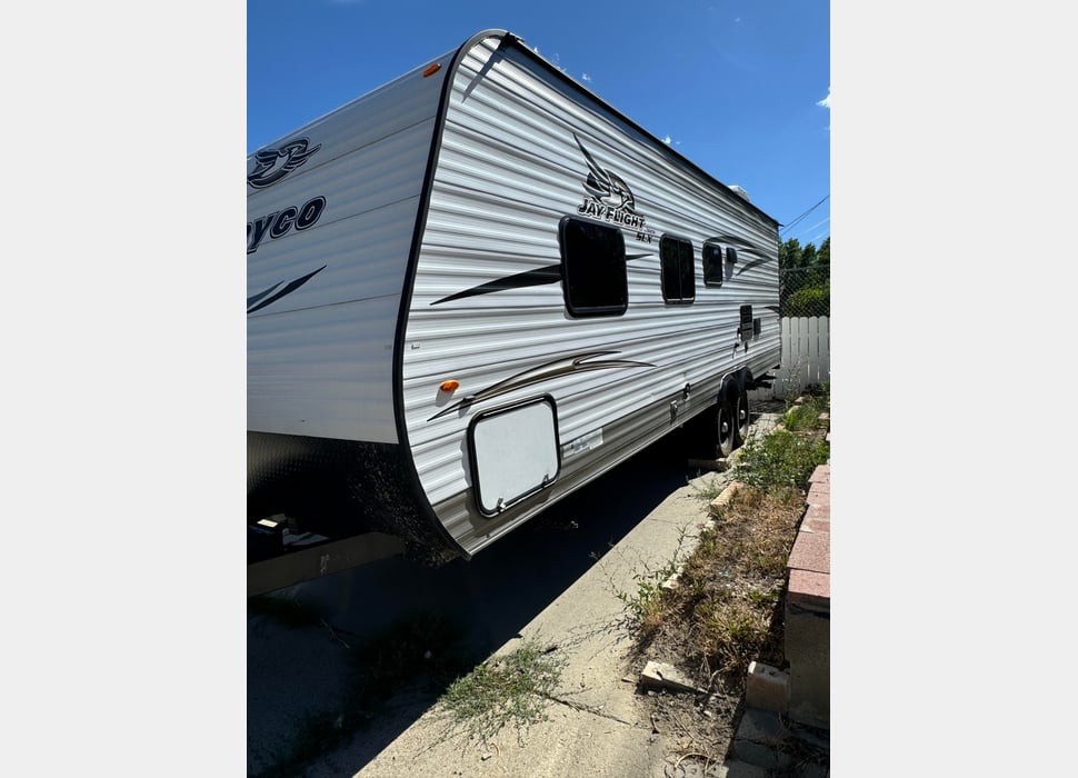 Travel Trailer rentals in CHEYENNE