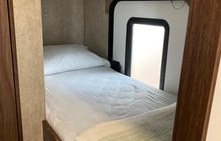 Crawdiddies'  Weekend Escaper