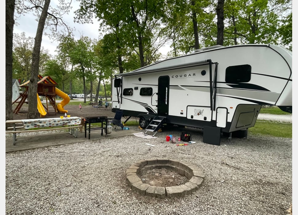 Fifth Wheel rentals in High Ridge