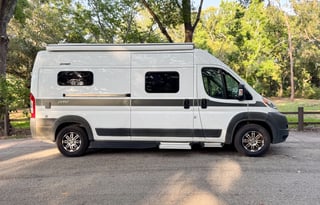 Vanlife Vibes – Cruise in Comfort! Hymer Aktiv