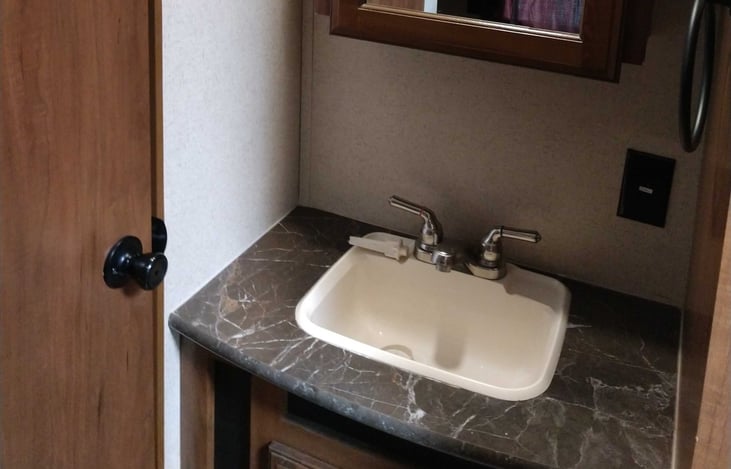 Bathroom sink