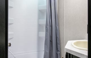 Luxury RV w/patio, Relax - bbq