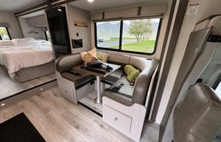 2026 27ft Coachmen 23FS - Sleeps 6