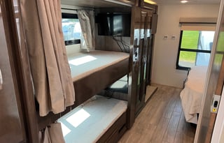 2023 Entegra Coach Accolade XL 37L