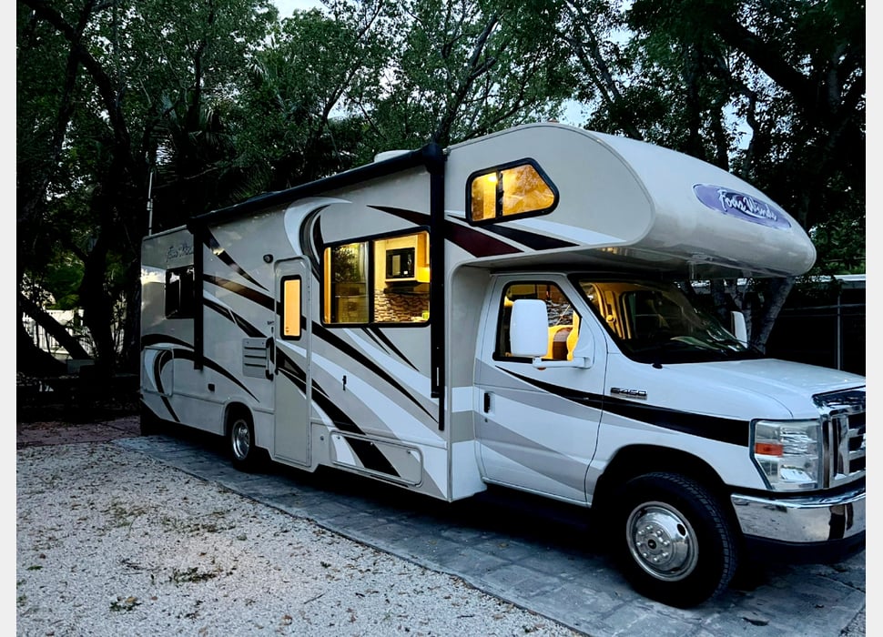 Class C Motor Home rentals in Palmetto Bay