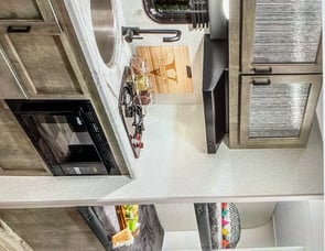 Venture RV Sonic Lite SL169VUD