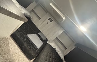 * Your Home Away From Home 2b/2b * Delivery Only *