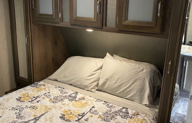 Queen bed with privacy doors