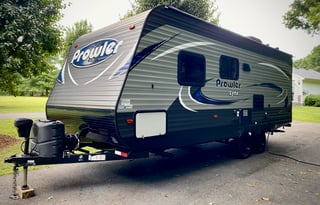 2018 Prowler Lynx. Sleeps 8. Delivery Available