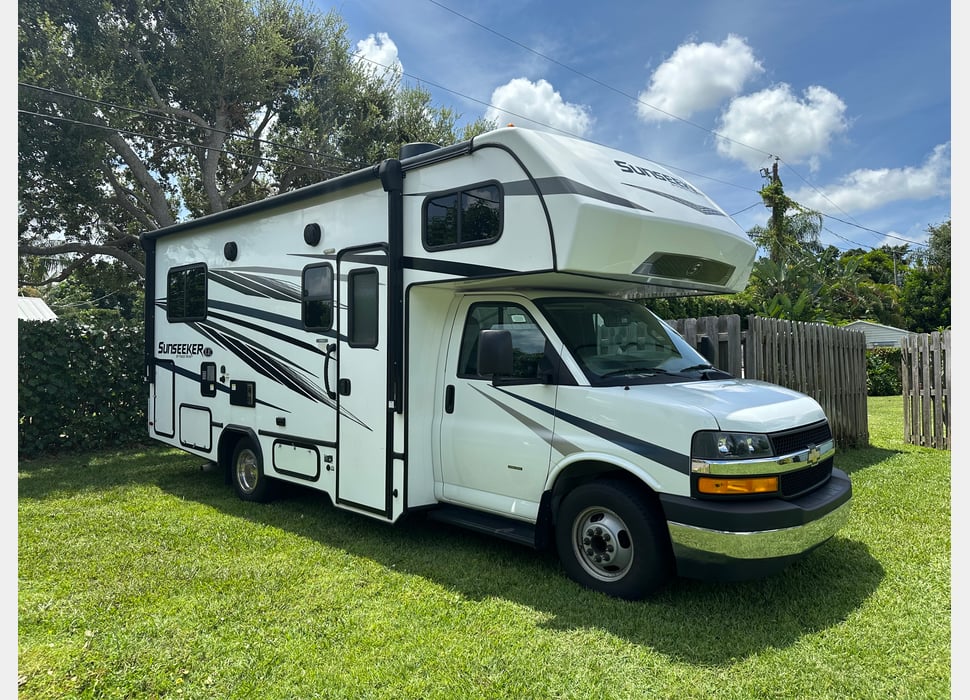 Class C Motor Home rentals in PORT SAINT LUCIE