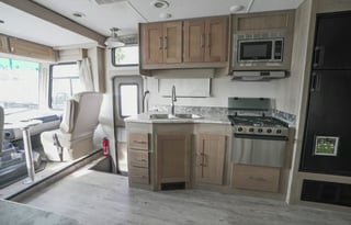 A5 Pursuit Sleeps6-Comfort, Space, Road Confidence