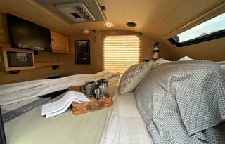 Off-grid Heat & A/C - Lightweight & Fully stocked!