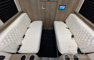 2024 Midwest Automotive Designs Daycruiser D6