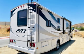 Your Home On Wheels! No Special License Needed!