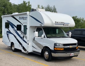 Thor Motor Coach Freedom Elite 22HE