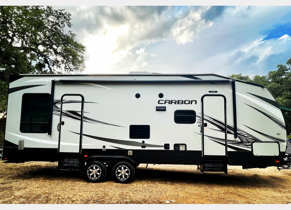 Toy Hauler rentals in Devine