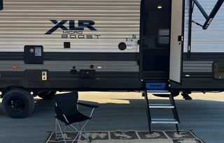 Adventure-Ready Toy Hauler!!