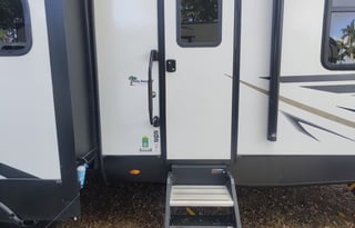 Beautiful 2022 Keystone Outback Ultra Lite