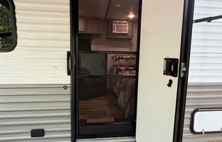 2024 Dutchman Coleman lantern 17B