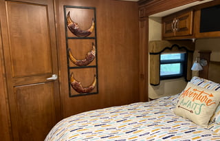 King Suite W/PVT Bunkhouse in the Sunshine State