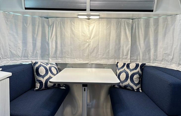 Dinette - Converts to additional Bed