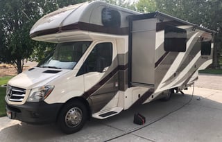 2020 SunSeeker Mercedes Diesel w/ FULL Slideout