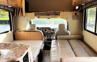 2019 Thor M. Coach Chateau 26B-Geaux Travel Y'all