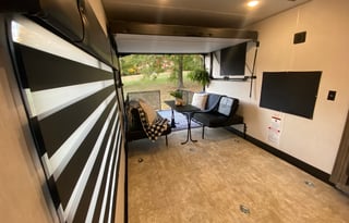 Family friendly, Pet Friendly, 2022 Toy Hauler