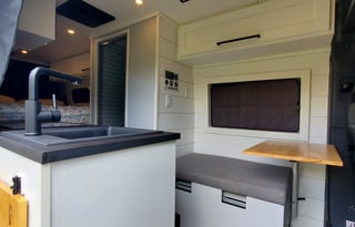 2022 Activan Mercedes-Benz 2500 Sprinter 170 4X4