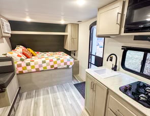 Keystone RV Springdale Classic Mini 1760BH