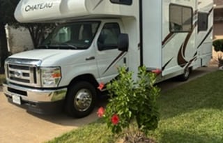 2021 Thor Motor Coach Chateau 25V