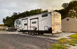 2020 Coachmen RV Brookstone 344FL