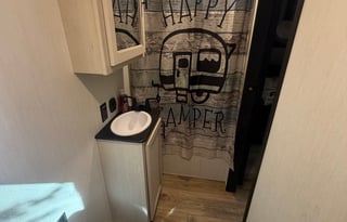 Happy Camper Family 5th Wheel
