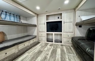 The Sandpiper Suite | 2 Full Baths & Bunkhouse